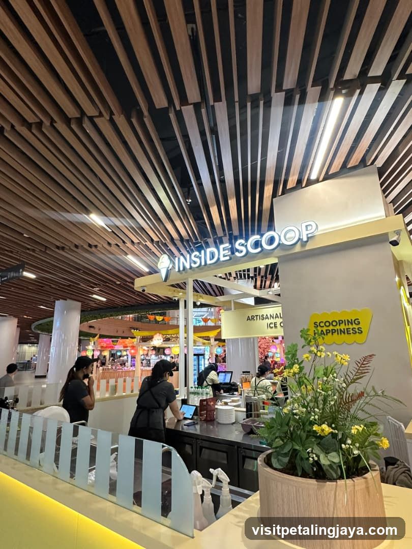 Inside Scoop Interior View