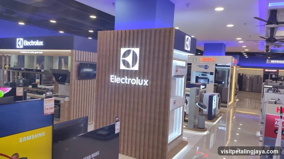 Electrolux Store Interior