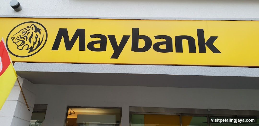 Maybank (Giza Kota Damansara)