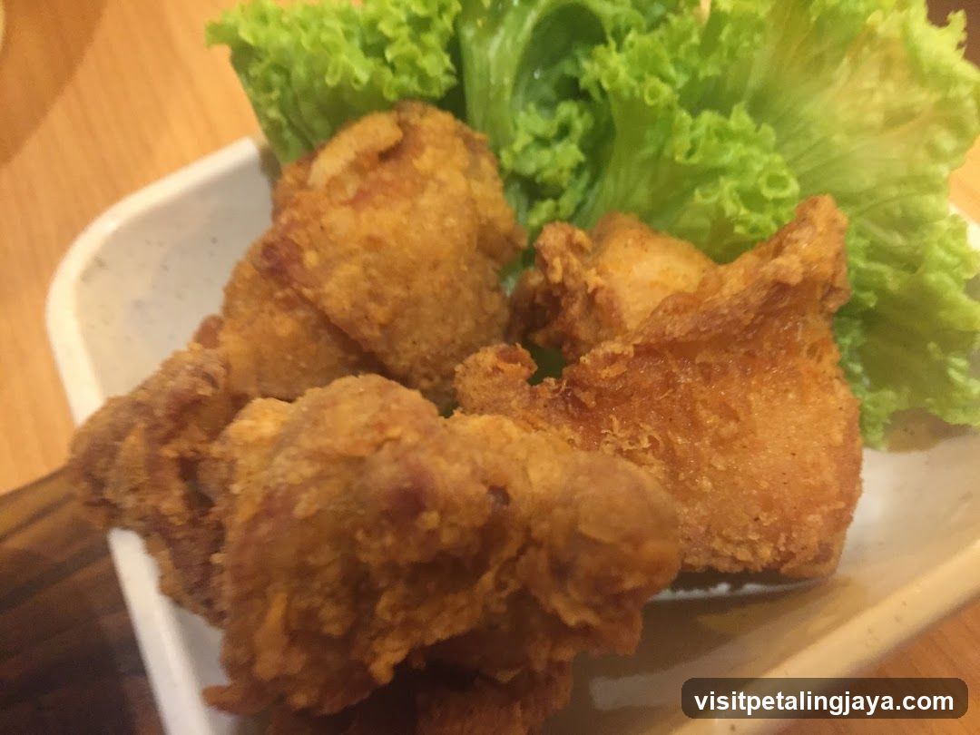 Fried Chicken with Lettuce