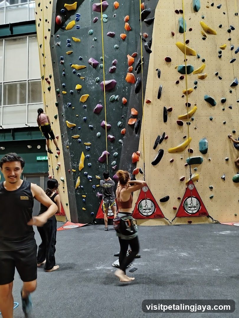 Batuu Climbing