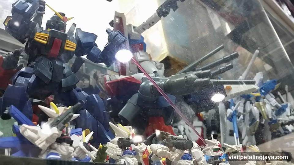 Gundam Model Collection Display