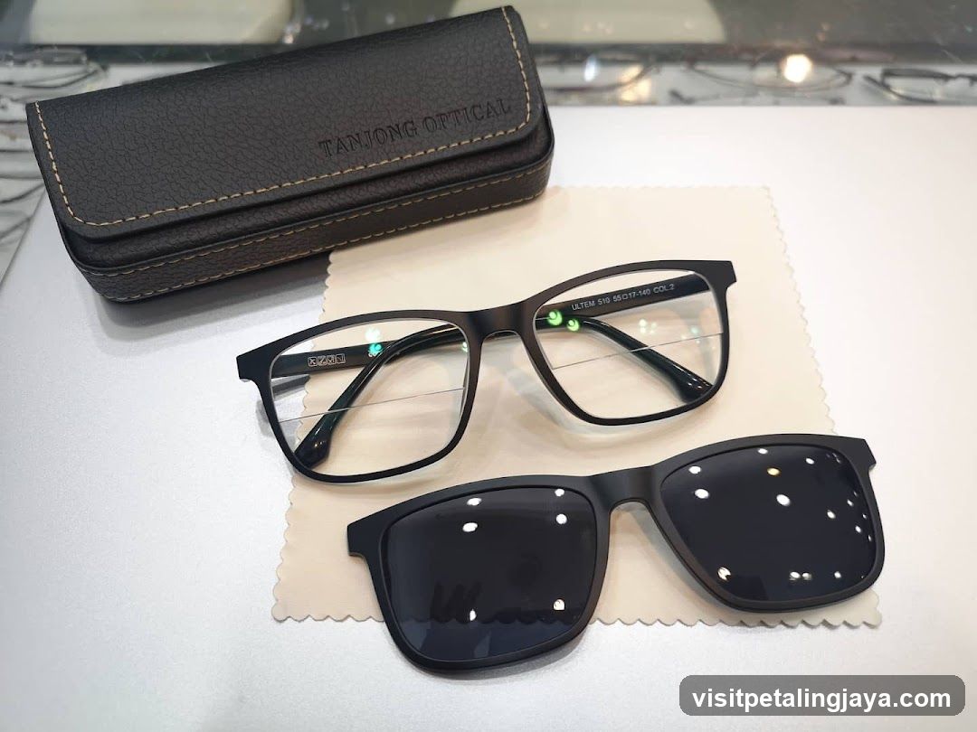 Eyeglasses Display