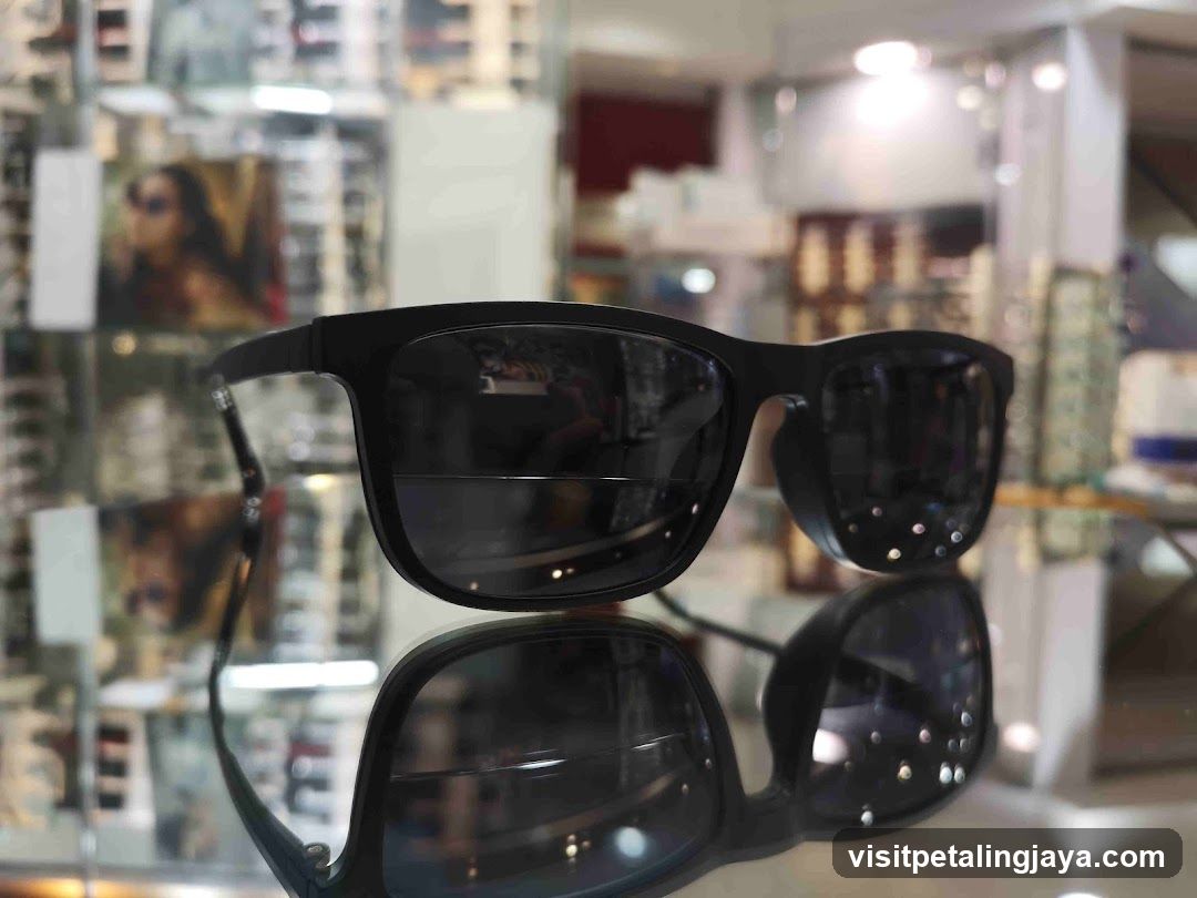 Sunglasses Display