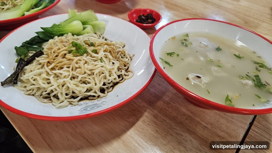 Noodle and Soup Dish