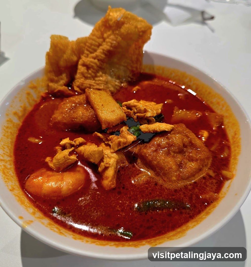 Spicy Curry Soup with Fried Dough