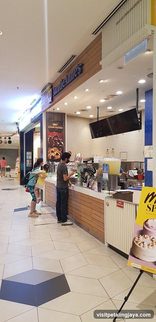 Dairy Queen Store Interior