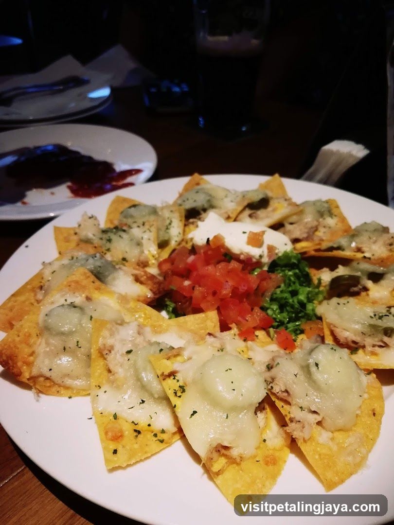 Loaded Nachos with Toppings