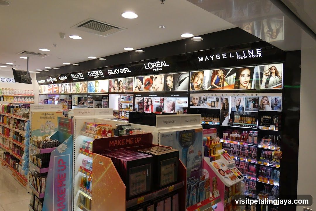 Beauty Store Interior Display