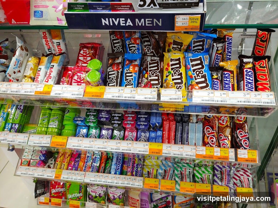 Convenience Store Candy and Chocolate Display