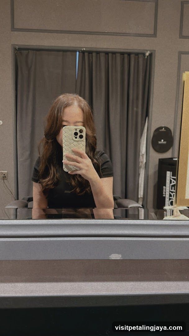 Mirror selfie in a salon or beauty room