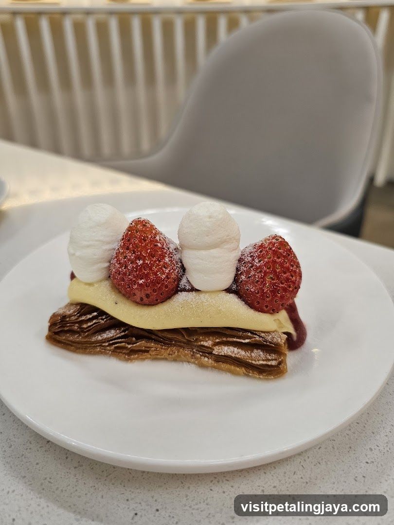 Strawberry and Marshmallow Dessert
