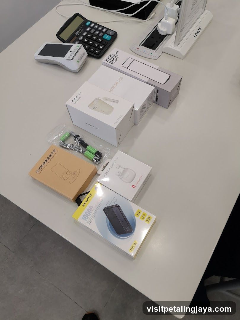 Electronics and Accessories Display
