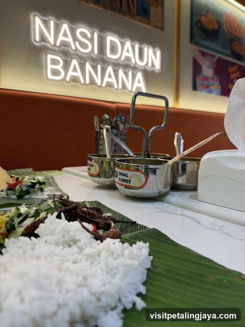 Nasi Daun Banana Dining Setup