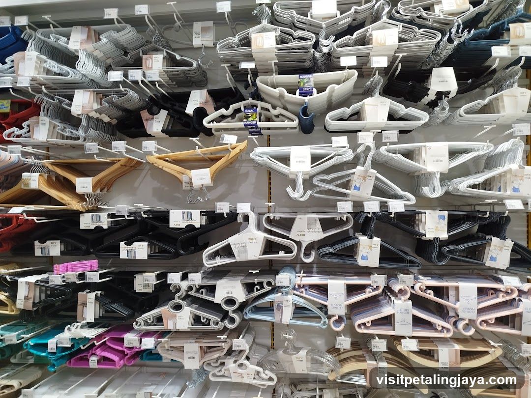 Hanger Display Shelf
