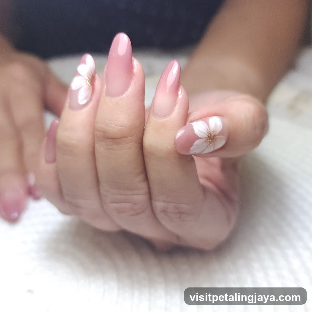 Flower Nail Art
