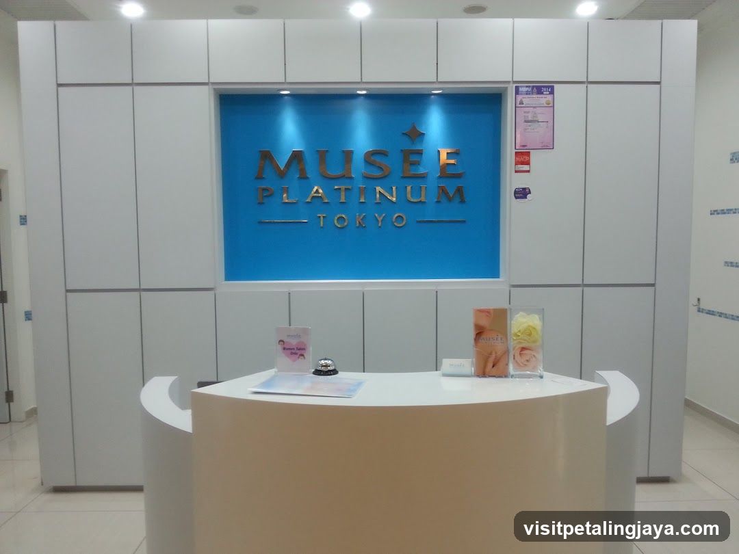 Musee Platinum Tokyo Reception Area