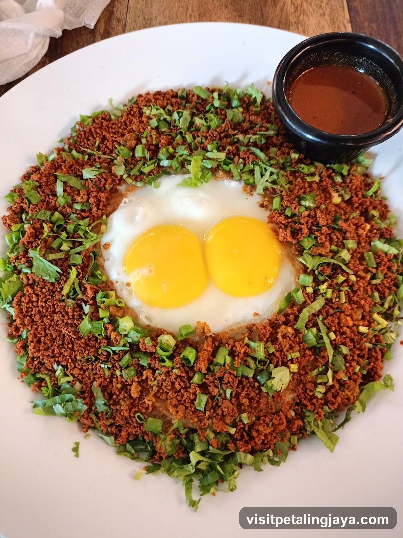 Egg on Rice Dish