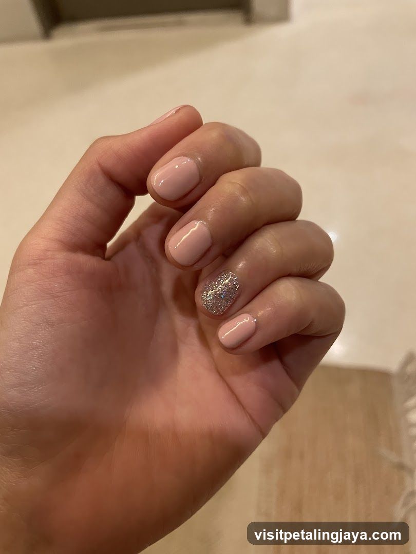 Nail Art with Glitter Accent