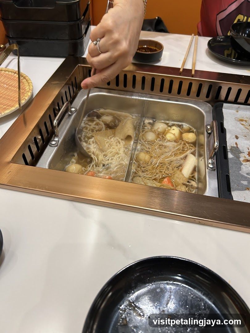 Hot Pot Dining Scene