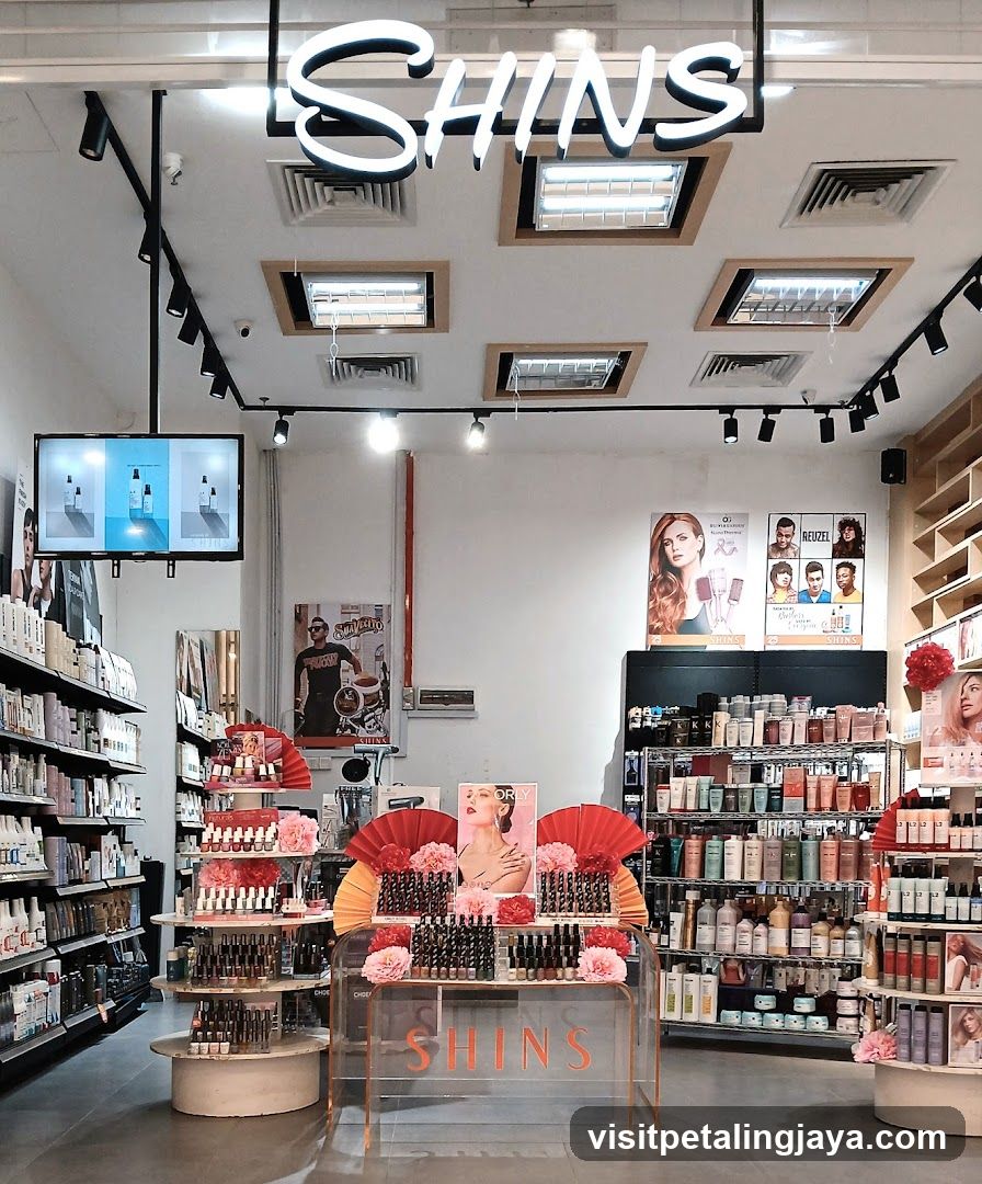 Shins Store Interior