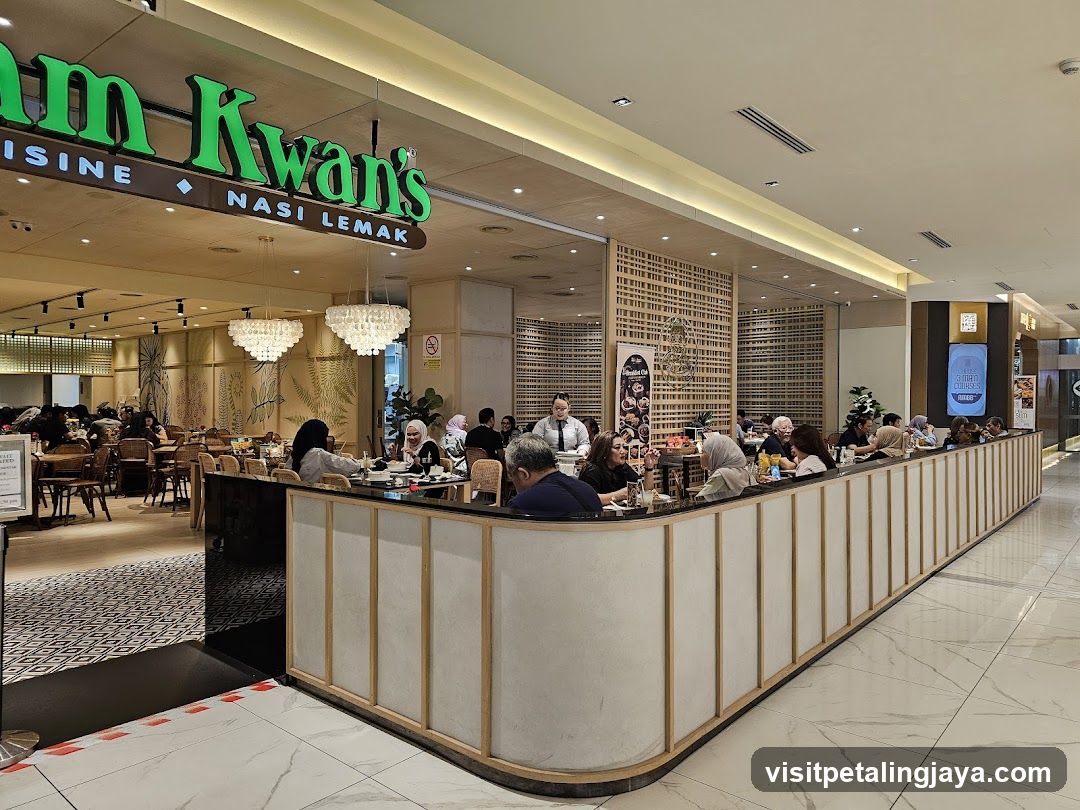 Nasi Lemak Restaurant Interior