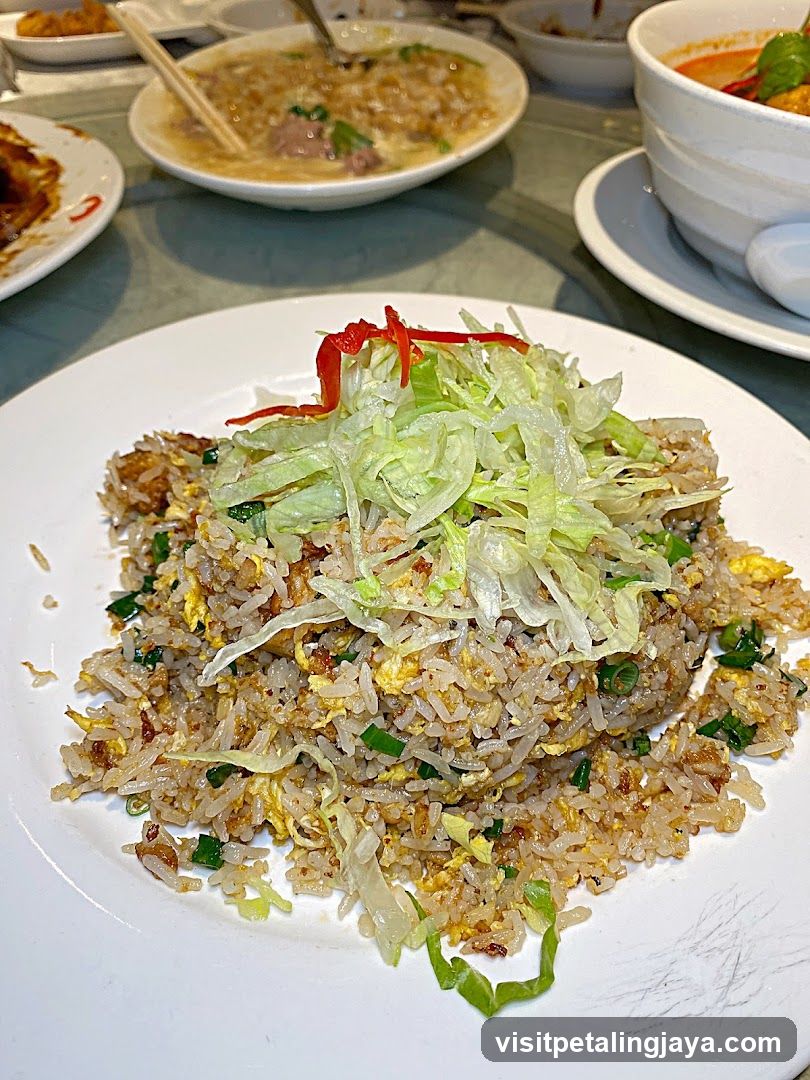 Fried Rice with Shredded Cabbage