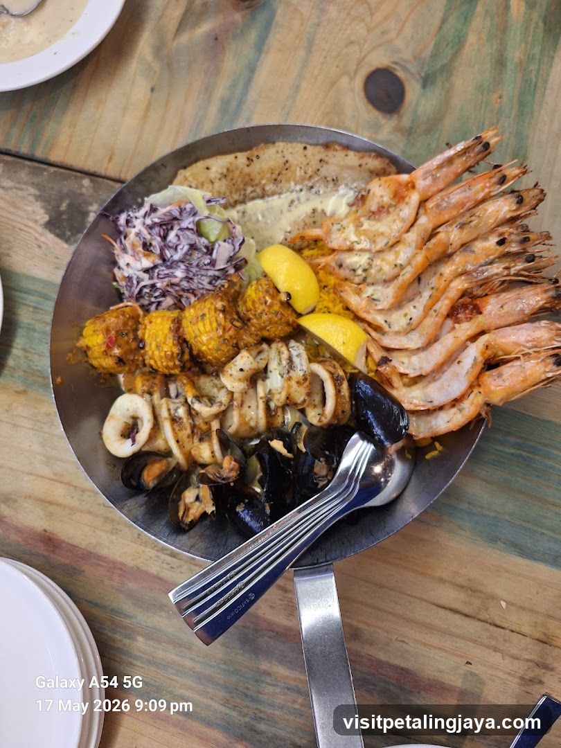 Seafood Platter in a Skillet