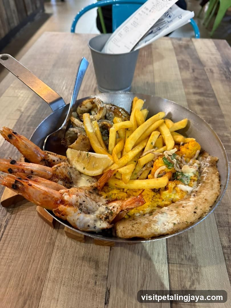 Seafood Platter with Fries