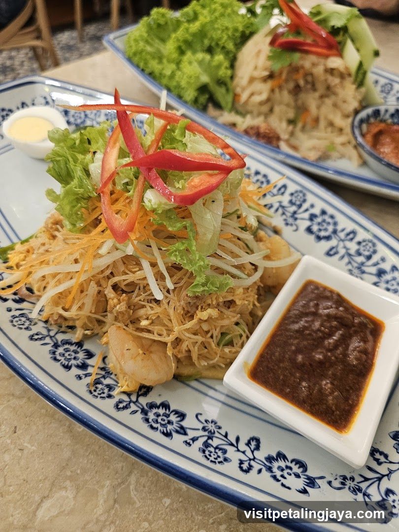 Noodle Dish with Sauce