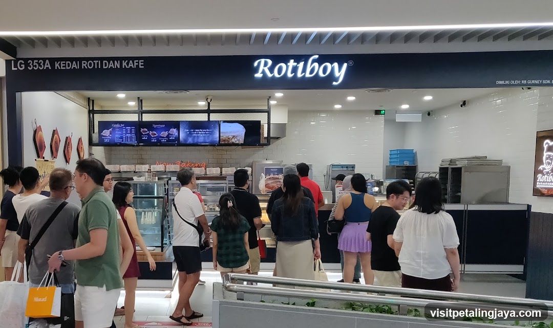 RotiBoy Interior View