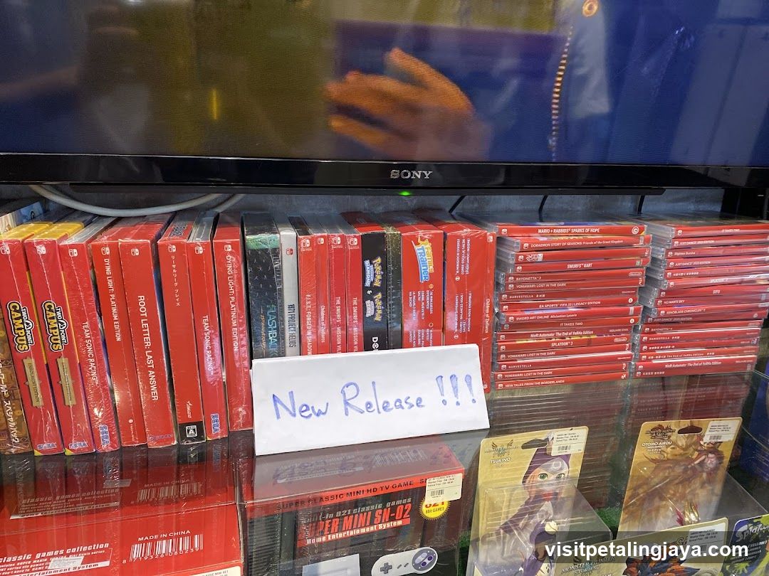 Video Game Store Display