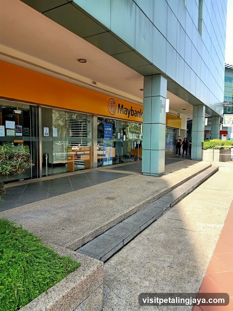 Maybank (Mutiara Damansara, PJ)