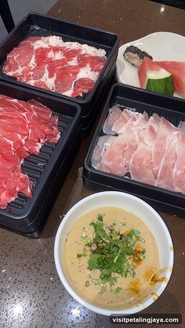 Hot Pot Ingredients and Dip