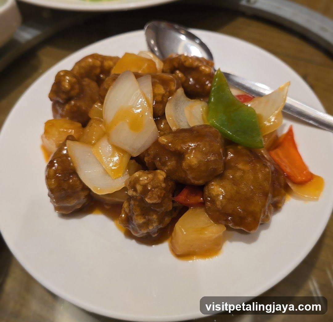 Crispy Sweet and Sour Chicken with Vegetables
