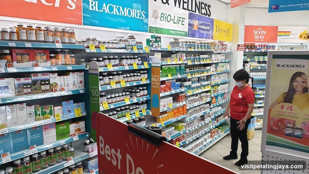 Supplement Store Interior