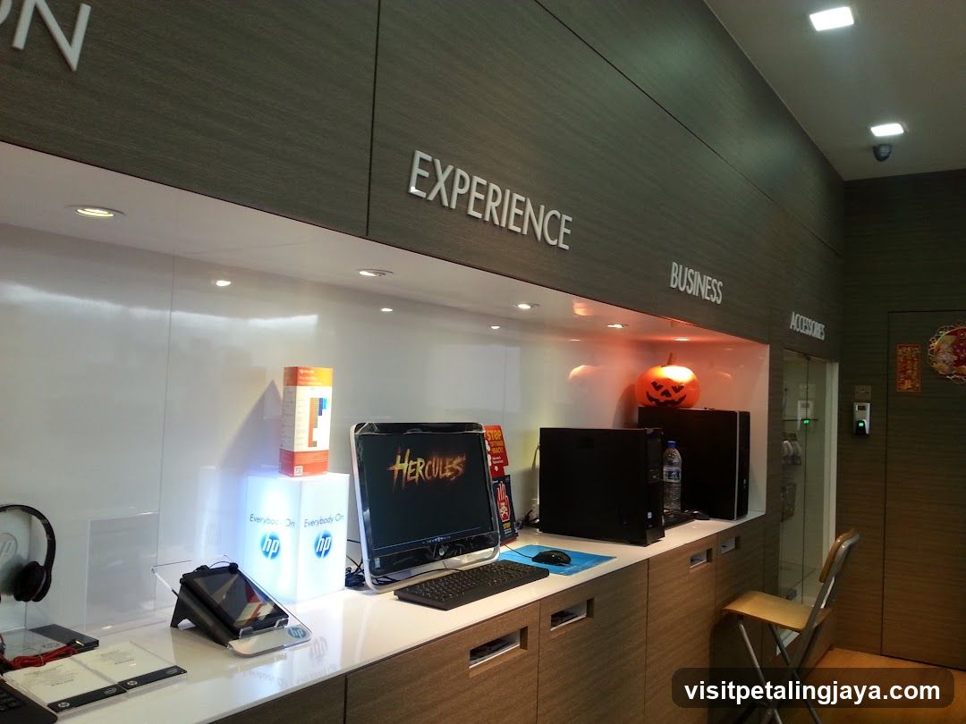 HP World One Utama