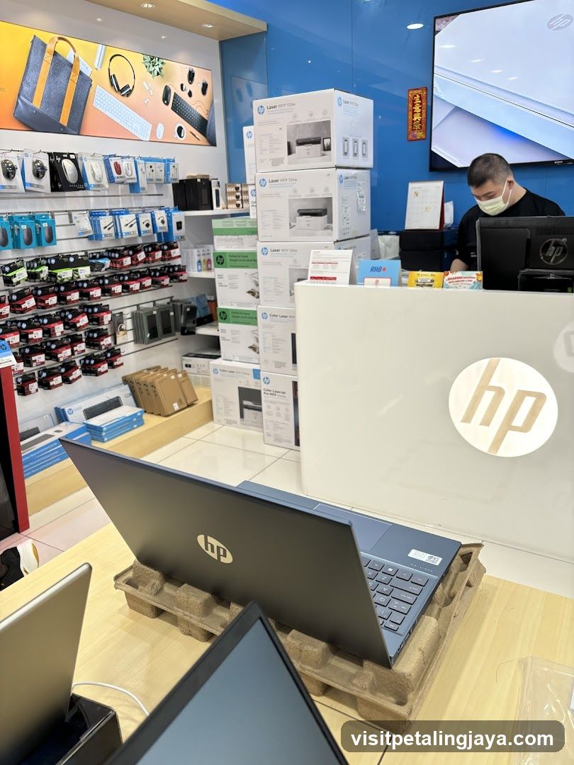 HP Electronics Store Interior