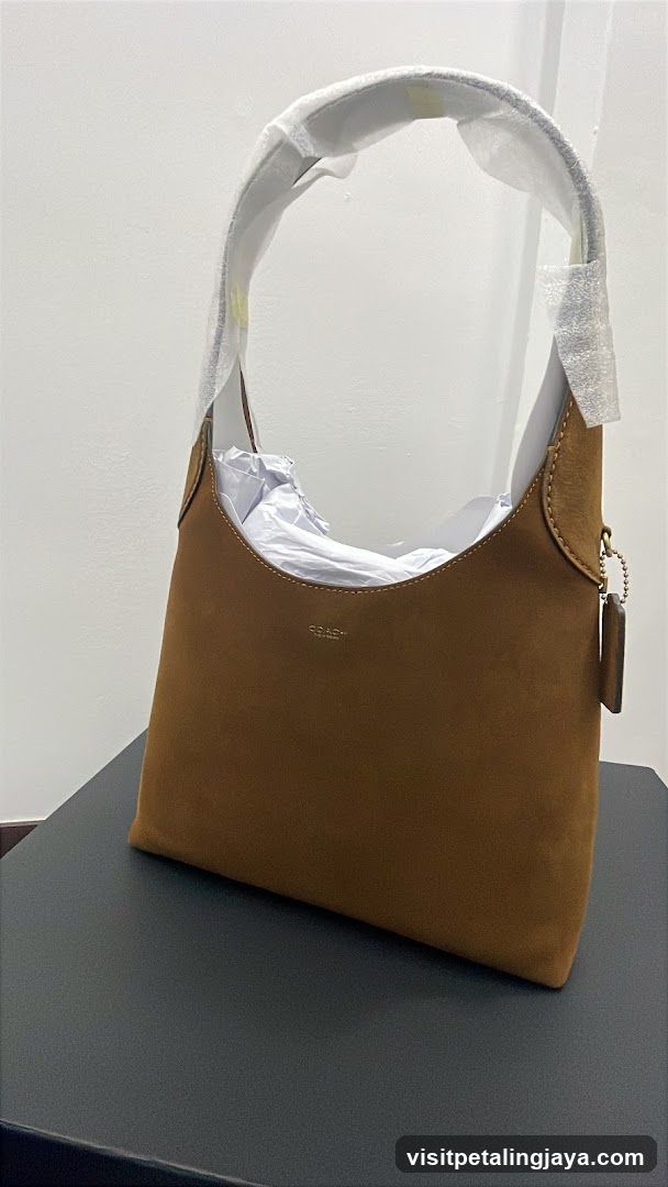 Brown Handbag Display