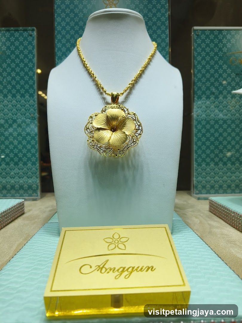 Gold Flower Pendant Display