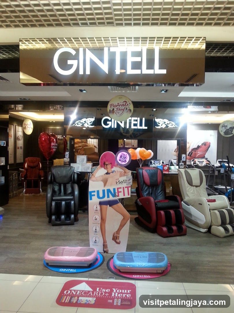 Ginell Store Interior Display