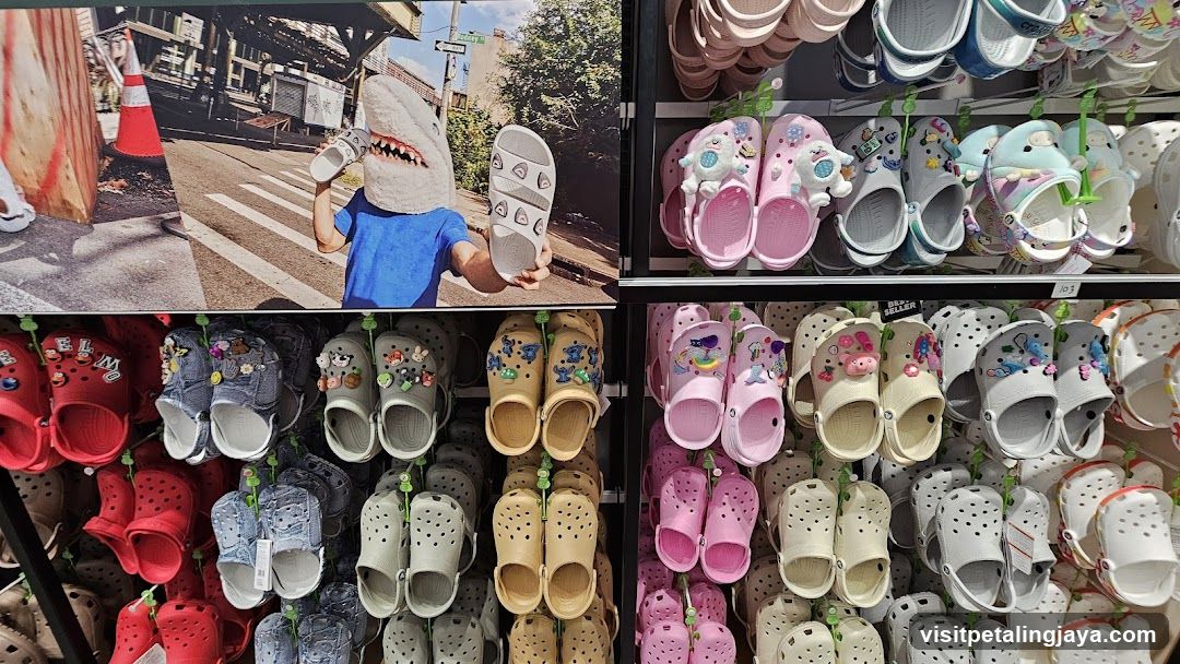 Crocs Shoe Display