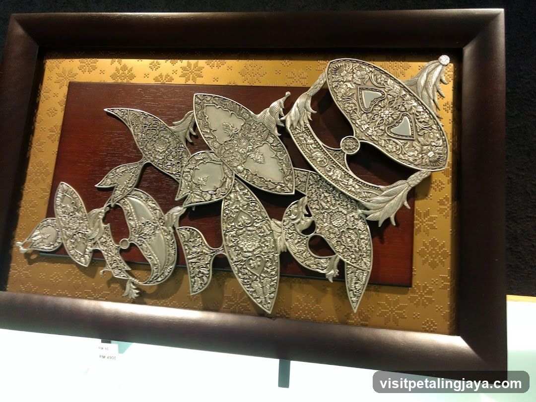 Silver Artwork Display