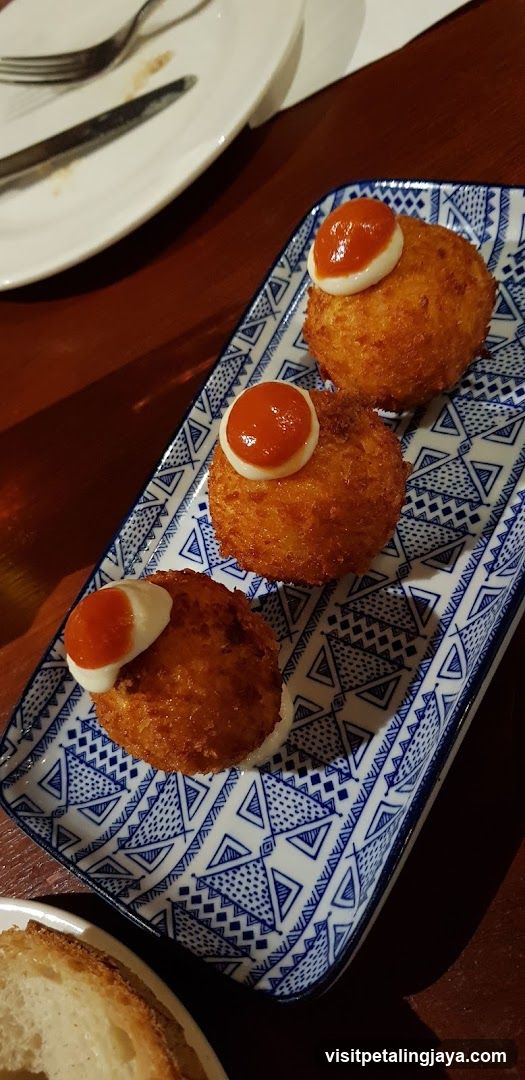 Croquettes with Sauce