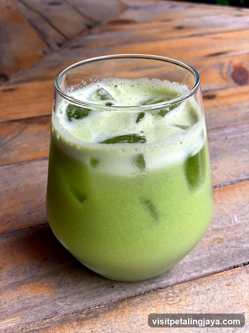 Matcha Latte with Ice
