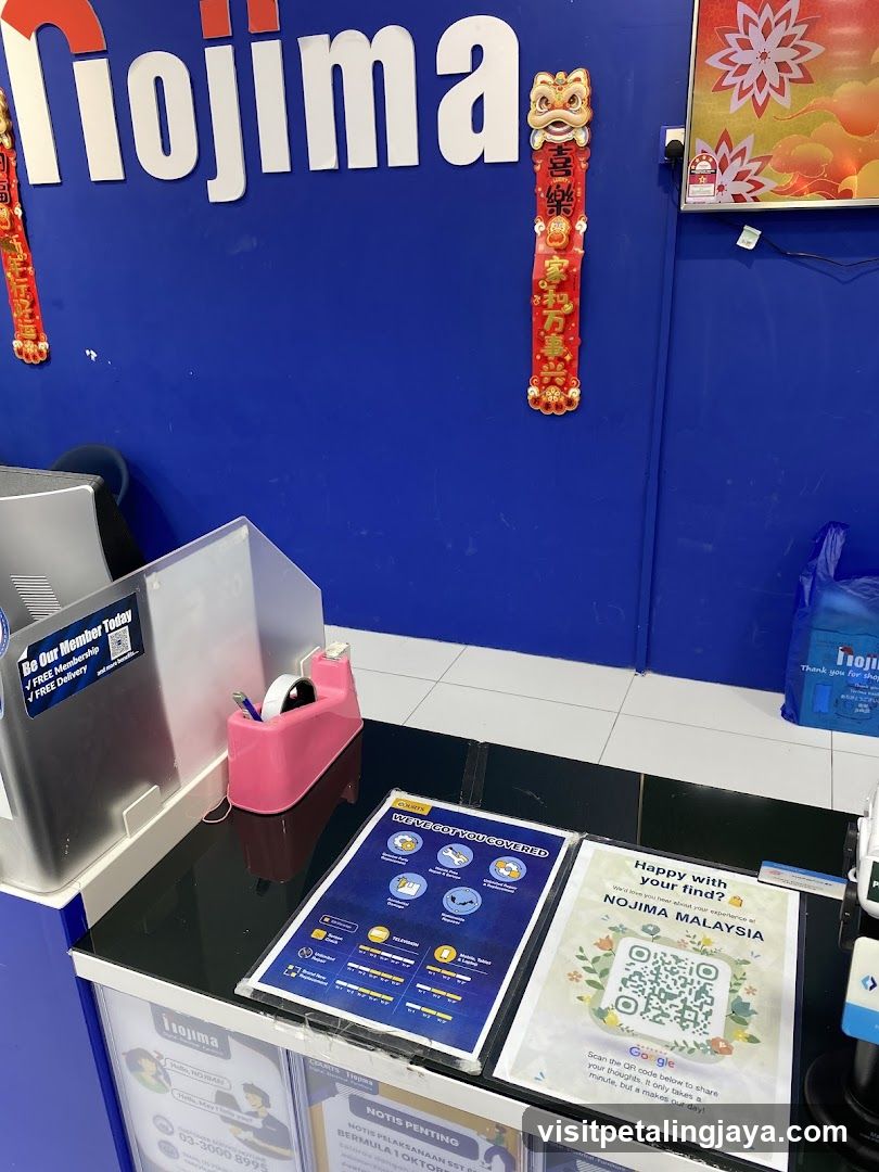 Nojima Malaysia Counter Display