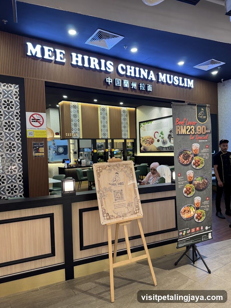 Mee Hiris China Muslim • Lalaport