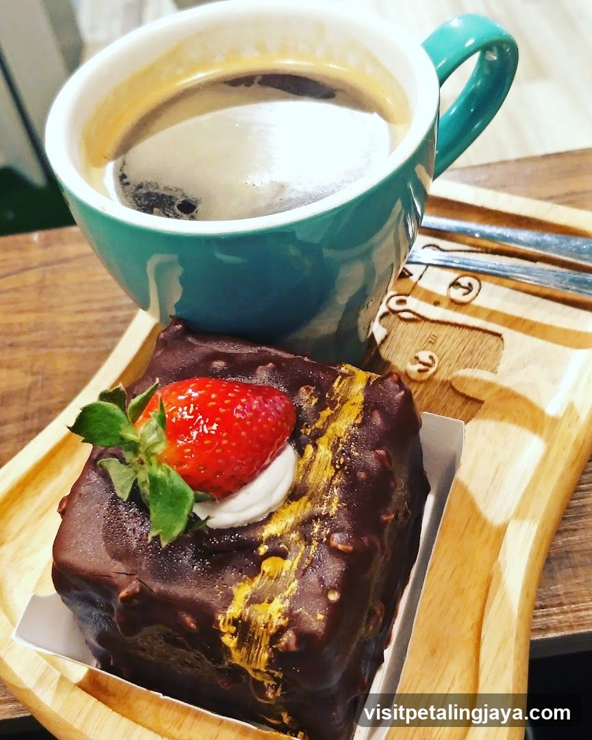 Chocolate Cake with Strawberry and Coffee