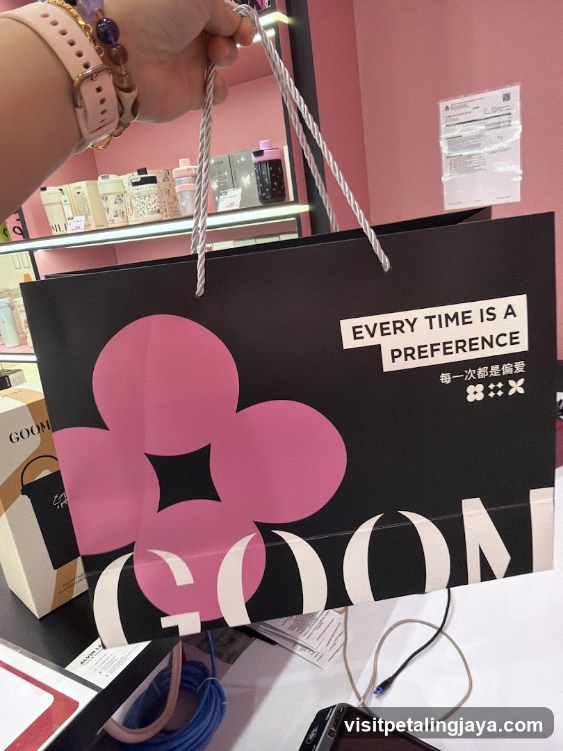 Shopping Bag with Pink Flower Design