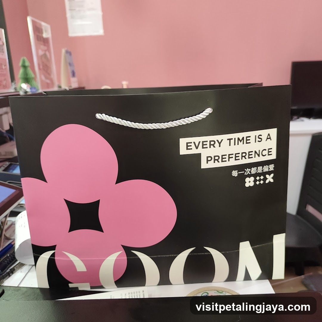 Shopping Bag with Pink Flower Design